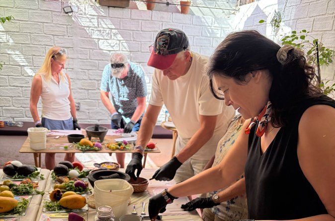 Puerto Vallarta: Salsa Cooking Class — Make, Eat & Take Home