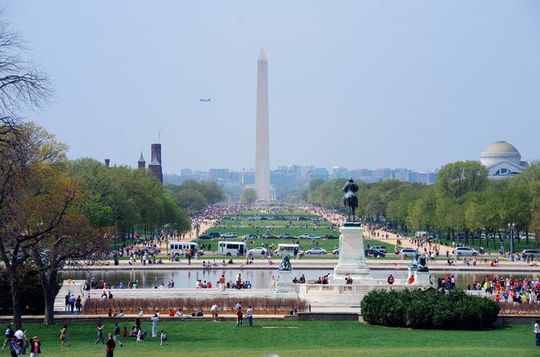 DC Monuments Walking Tour with Washington Monument Tickets