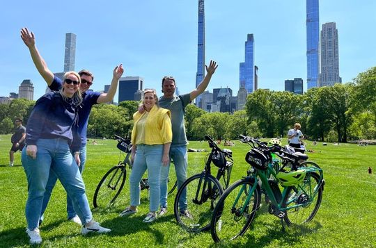 Private Highlights of Central Park Bike Tour in Spanish