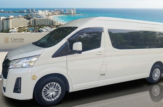 TOYOTA HIACE Private Rental Service in Cancun