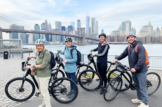 Private Brooklyn Bridge Guided Bike Tour in Dutch
