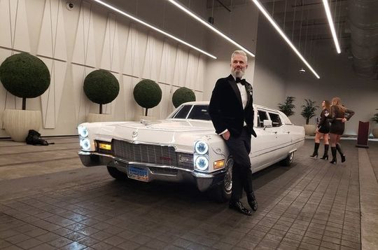 Classic Cadillac Limo Elopement Wedding and Tour