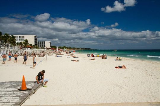 Private Day Trip to Puerto Morelos Marine Park from Cancun