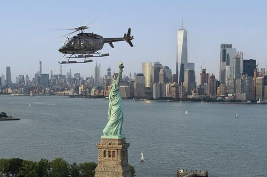 Manhattan Skyline Helicopter Experience from Downtown NYC