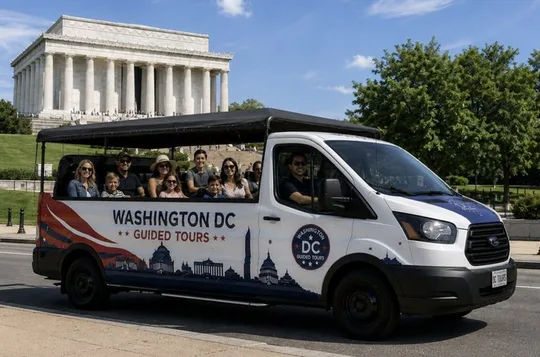 Washington DC Monuments & Memorials Small Group Open-Air Cruiser