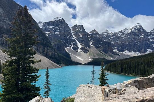 Private Moraine Lake, Lake Louise & Emerald Lake - Banff Canmore