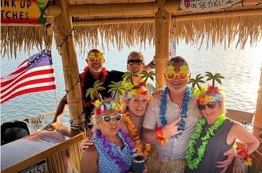 Bonita Springs Tiki boat Cruise River, Bay and Wildlife Tour 2HR