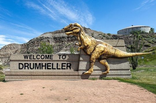 Scenic Drumheller & Royal Tyrrell Museum Dinosaur Tour (Calgary)