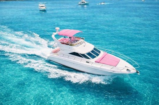 Private Miami Yacht Rental With Jet Skis