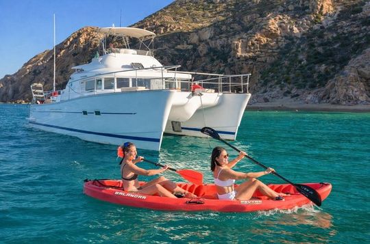 Private Catamaran Yacht Cabo All-Inclusive Food and Open Bar