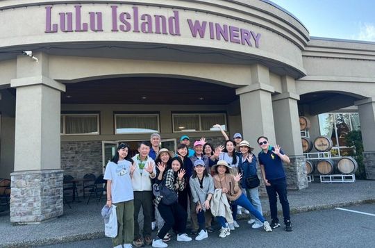 Vancouver Coastal Adventure Wine Tasting and Whale Watching