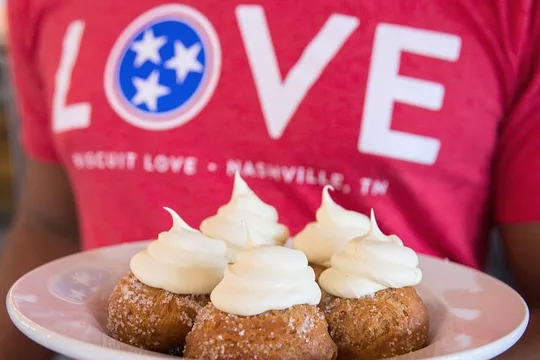 Nashville: Eat, Laugh, Explore Top Tastes and Tales in The Gulch