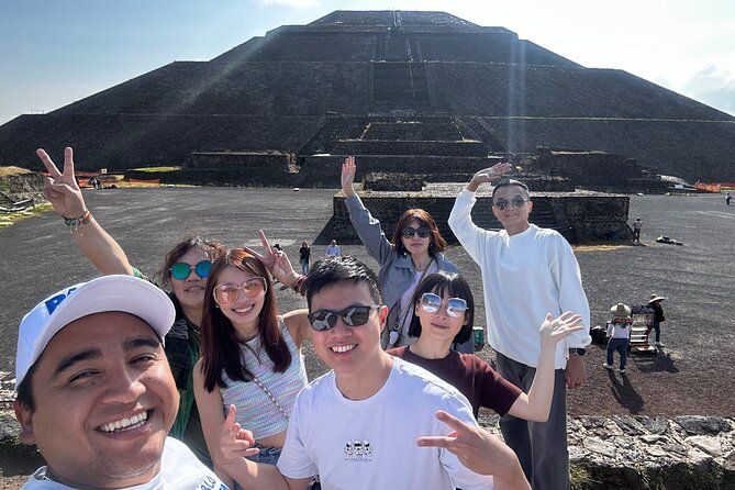 Shared Tour to Teotihuacán Departing from the Meeting Point