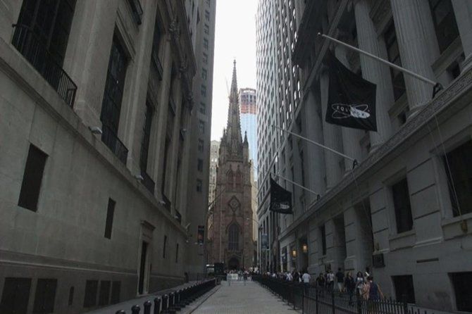 Private Tour of the Financial District and 9/11 Memorial