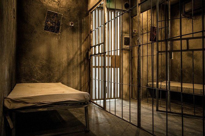 Room Escape - Escape from Prison