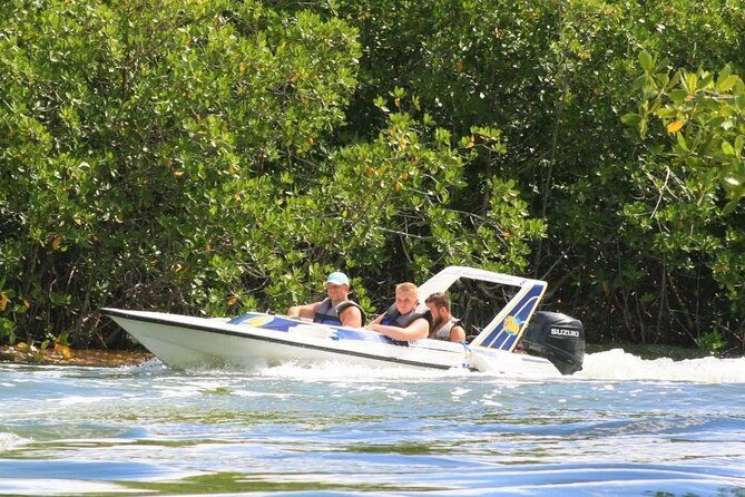 Speedboat Adventure and Snorkeling in Cancun