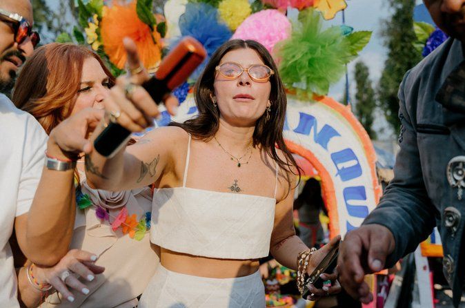 Play, Sip and Float : Tequila Party in Xochimilco