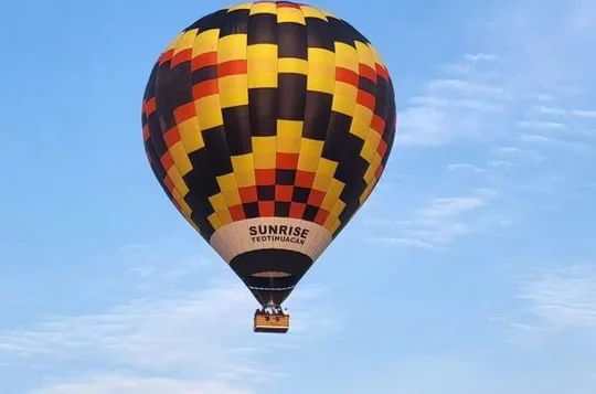 Balloon Flight over the Teotihuacan Pyramids