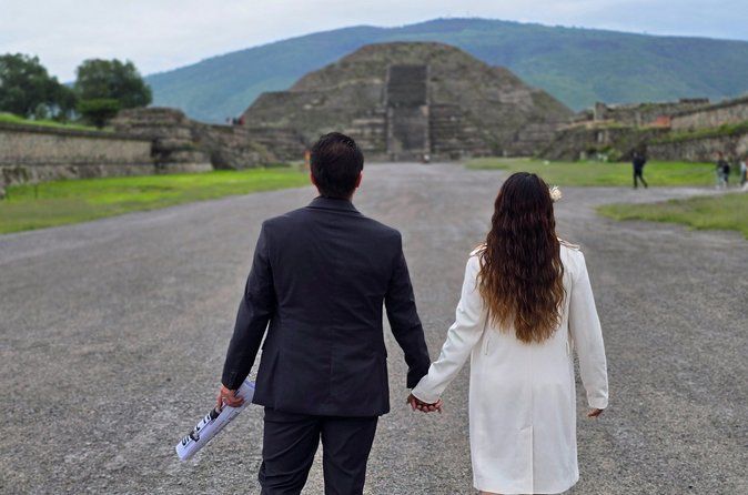 Private experience in Teotihuacan and astronomical cave