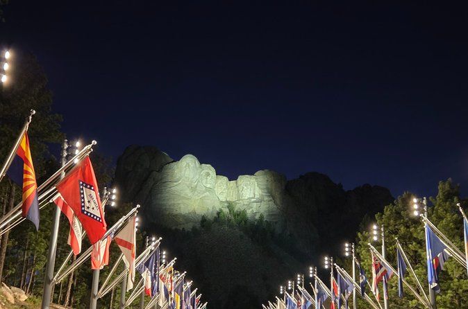 Mt Rushmore 8pm Lighting Ceremony Shared Tour