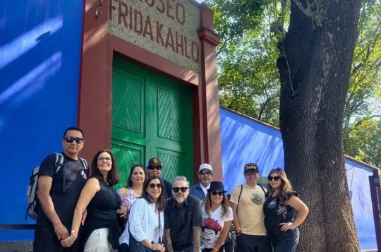3-in-1 Tour: Frida Kahlo Museum, Coyoacan and Xochimilco Small Group