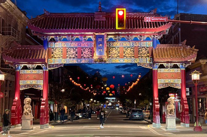Victoria Highlights Private Pedicab Tour