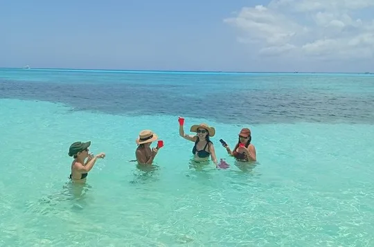 Snorkeling Shared Sky Tour in Cozumel with C