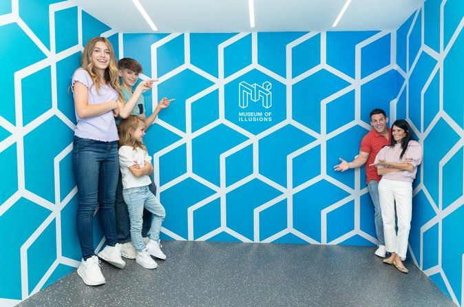 Museum of Illusions Scottsdale Admission Ticket