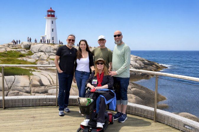 Full Day Private Halifax Coastal Tour Peggy’s Cove & Lunenburg