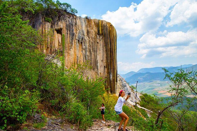 Mezcal, Hierve el Agua & Mitla Full-Day Tour with Certified Guide