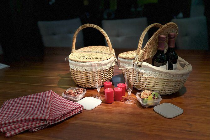 Full Package Picnic Basket in Mexico City