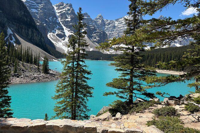 Moraine Lake and Lake Louise Day Trip from Calgary Canmore Banff