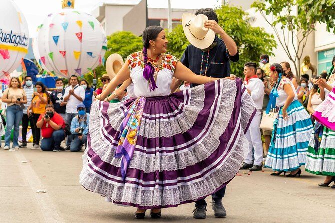 Guelaguetza Cultural All Included Guided Tour from Oaxaca