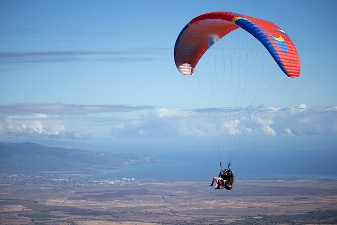 Paraglide Maui's 1K Tandem Paragliding Experience