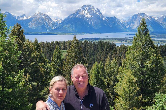Grand Teton Sunset Tour with Wildlife Viewing and Snacks