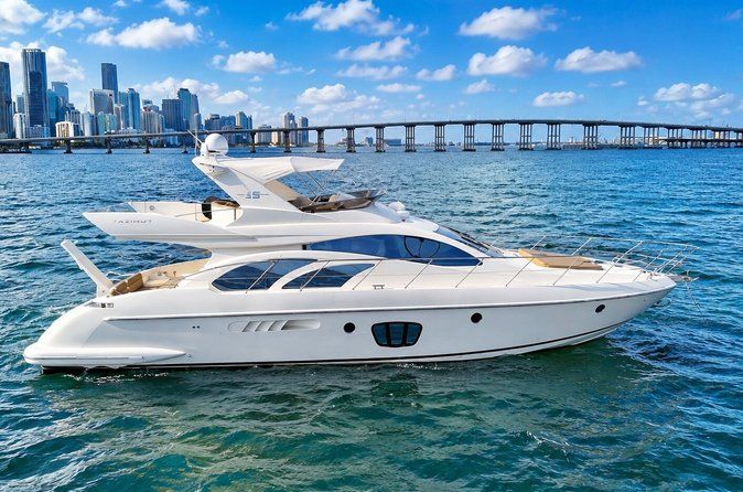 Miami Luxury Yacht + 2 Jet Skis + Skyline & Sandbars