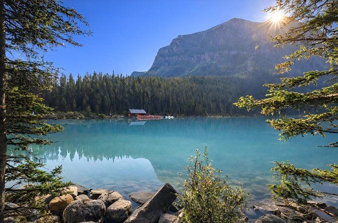 Lake Louise Moraine Lake and Castle Morning Tour