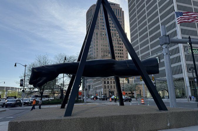 Downtown Detroit Walking Tour, Art Deco, and Historic Landmarks
