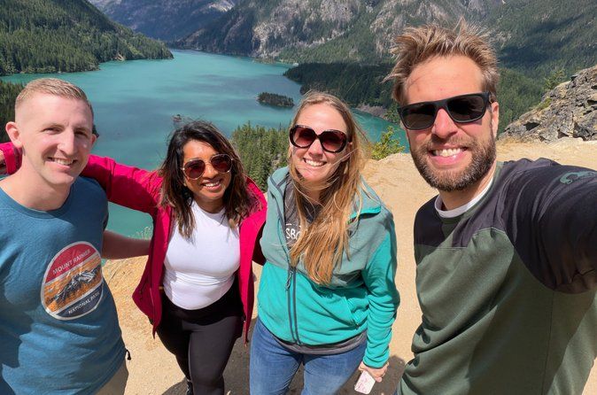 Seattle: North Cascades Highlights (catered lunch)