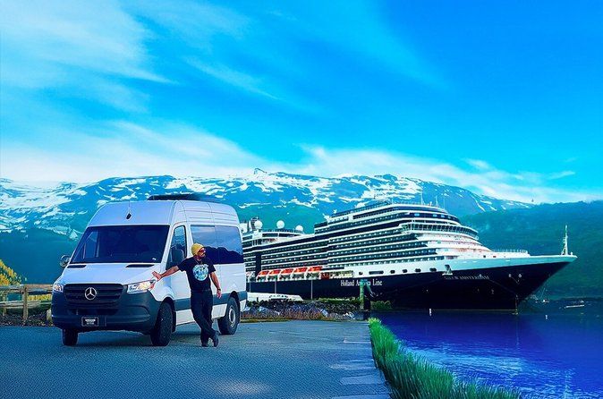 Anchorage to Seward Group Cruise Transportation, Up to 10 Person