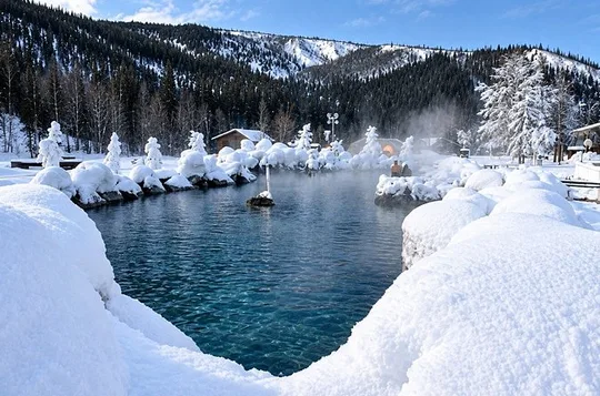Small Group Chena Hot Springs + Northern Lights!