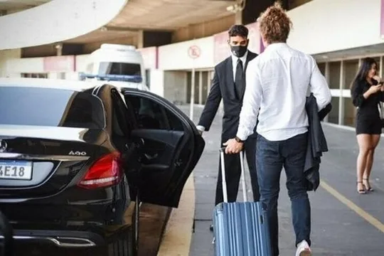 Private One-way Transfer from Seattle Airport to Seattle