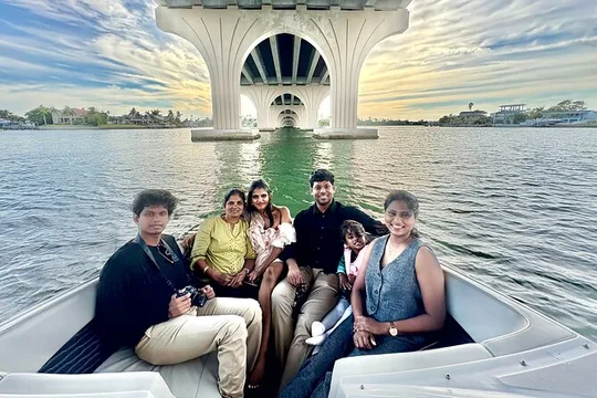 Private Sunrise Dolphin and Island Architecture Tour in Tampa Bay