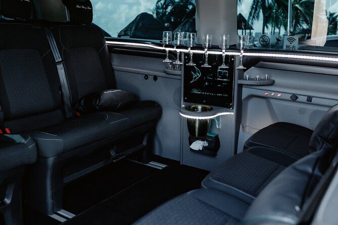 Black Van from Cancun One Way Airport