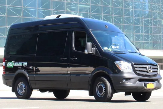 Shared transfer Newark Airport to Manhattan