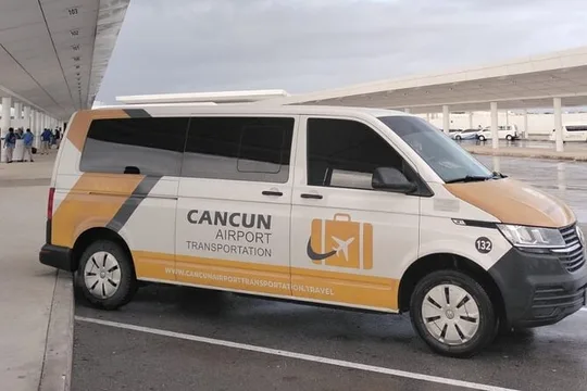 Private Roundtrip Transportation from CUN to Boulevard Kukulcan