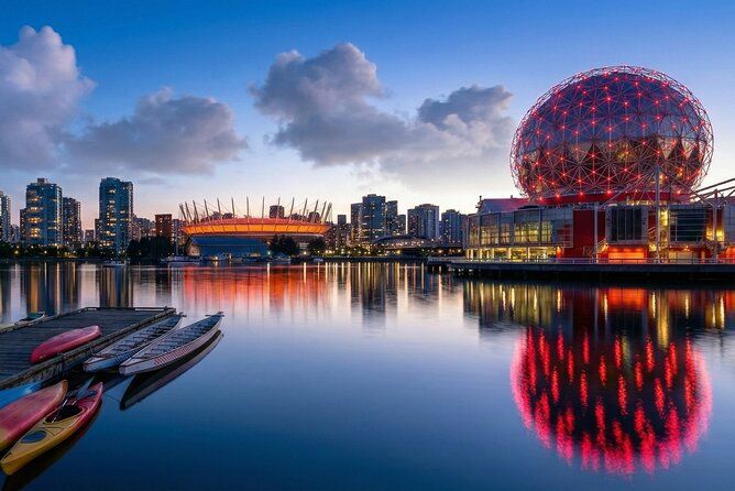 Vancouver City Tour for Small Group + Luggage