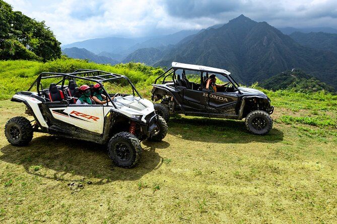 Off-road vehicle adventure with 360° viewpoint