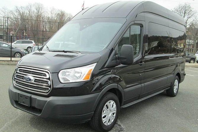 Private Shuttle Galveston to Hobby Airport (HOU) For 10 Travelers