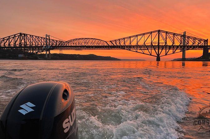 Sunset Zodiac Boat Tour on St Lawrence River